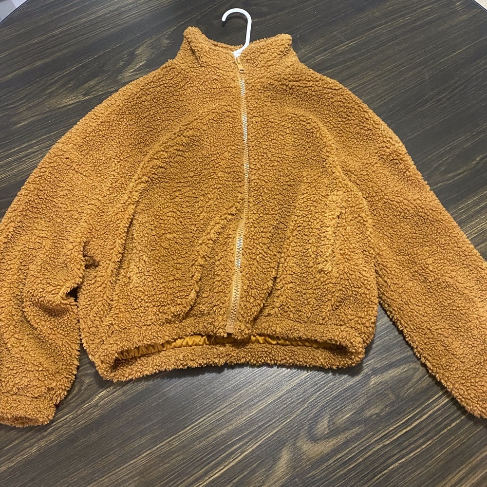 VESTIQUE BROWN FLUFFY CROPPED SWEATER SWEATSHIRT